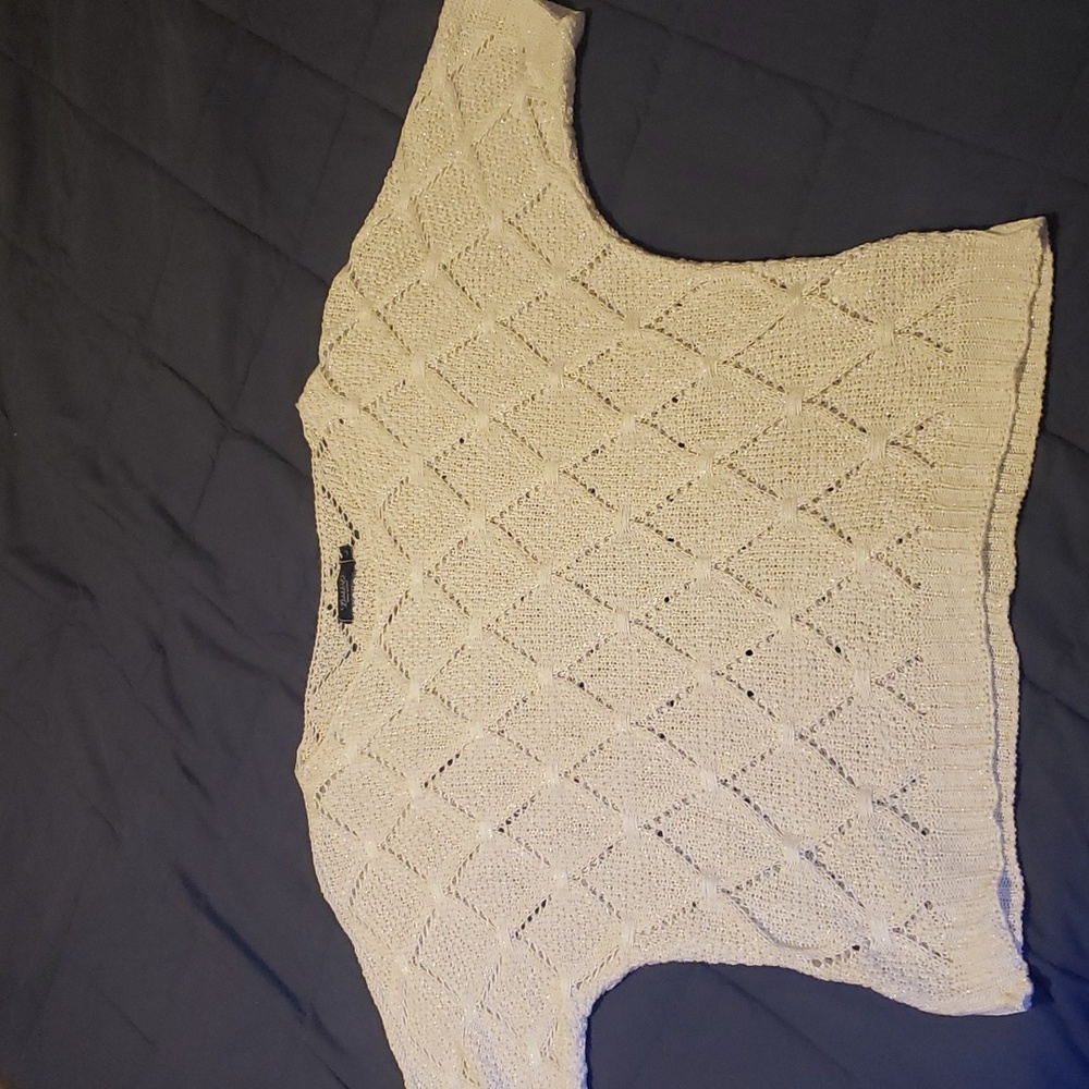 Cute spring/summer sweater L